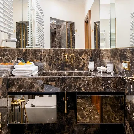 Apartment Atticus Luxury Studio In The Heart Of Ancient *
