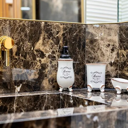 Apartment Atticus Luxury Studio In The Heart Of Ancient *