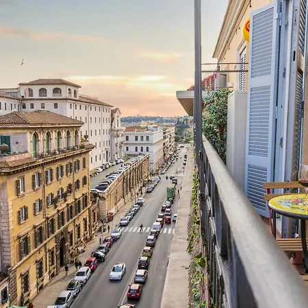 Apartment Atticus Luxury Studio In The Heart Of Ancient Rome